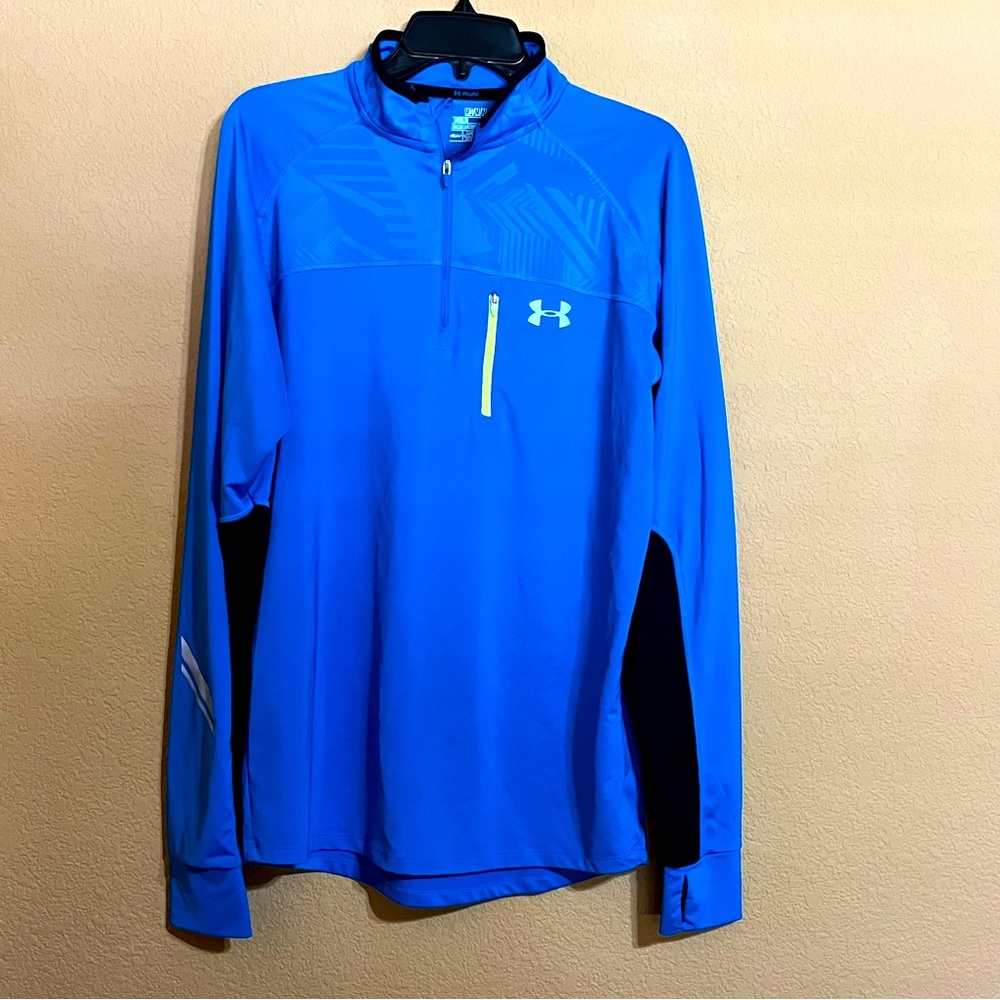Under Armour workout shirt - size M